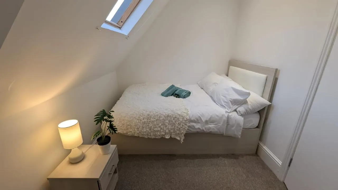 Modern Spacious Apartment Brighton 0*,  United Kingdom