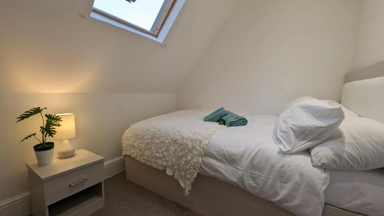 Modern Spacious Apartment Brighton 0*,